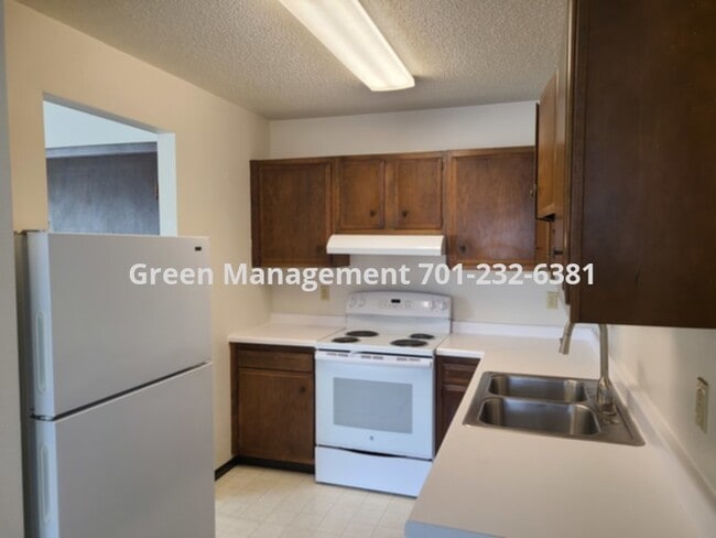Building Photo - Heat Paid 2 Bedroom with Garage