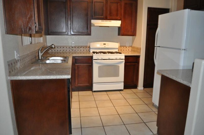 Building Photo - 5240 Boca del Mar St.