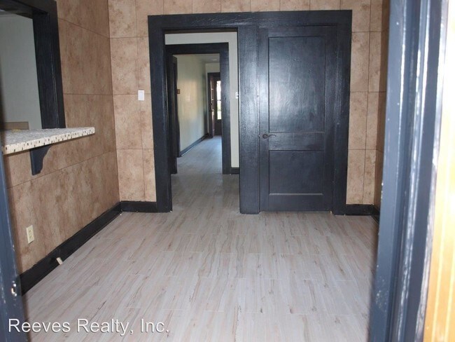 Building Photo - 2 br, 2 bath House - 1901 Hunter Ave