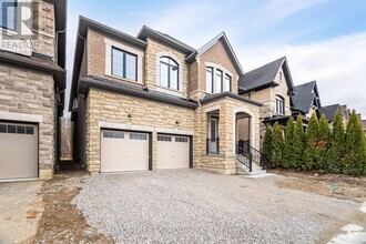 Building Photo - 339 Mactier Dr