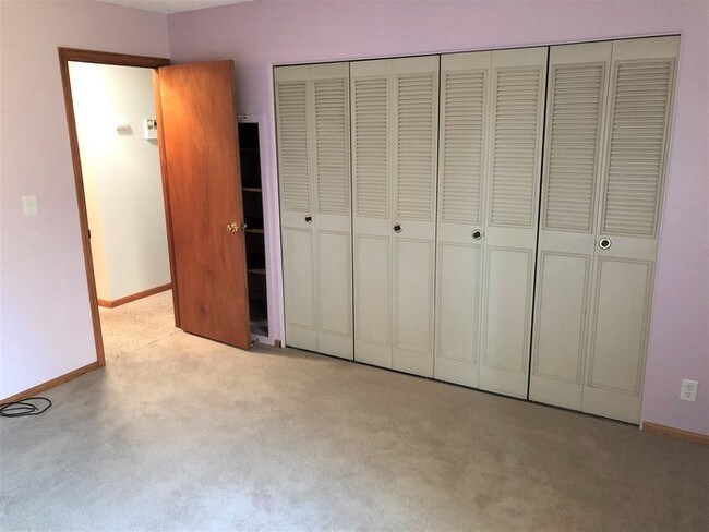 Building Photo - Gorgeous Condo in Thornton