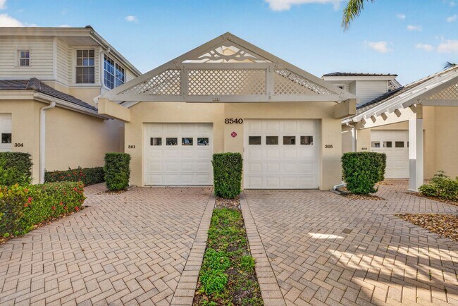 Building Photo - 8540 Mystic Greens Way