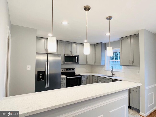 Building Photo - 4524 Airlie Way