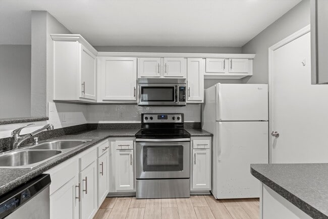 Foto del edificio - 7701 Timberlin Park Blvd