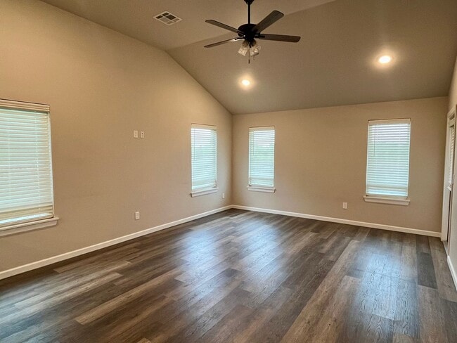 Foto del edificio - Beautiful 2 Bed 2 Bath!