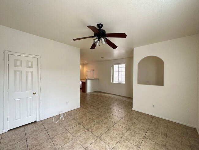 Foto del edificio - 9824 W Overlook Ridge Ave