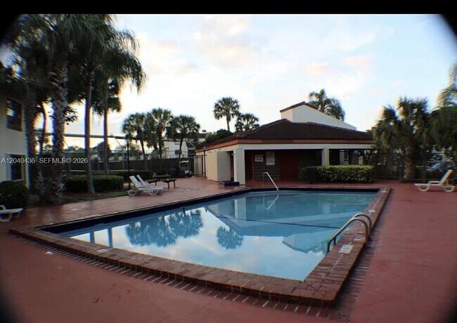 Foto del edificio - 8540 SW 149th Ave