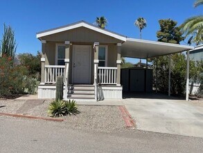 Building Photo - 3115 N Fairview Ave