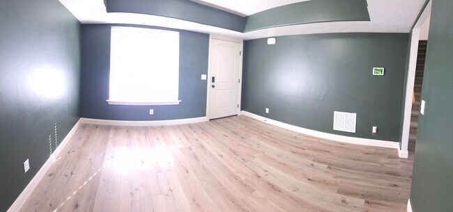 Foto del edificio - Spacious 4-Bedroom Home in Highly Sought-After Summerfield Community!