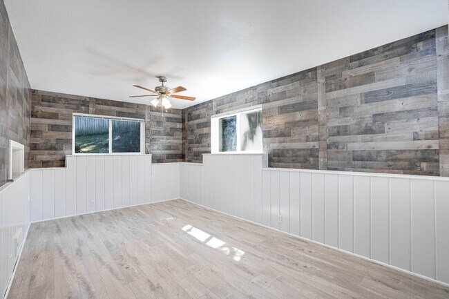Foto del edificio - 24395 33rd CT W Brier, WA 98036 $3,500 Per...