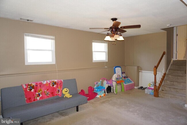 Building Photo - 12525 Spring Dr