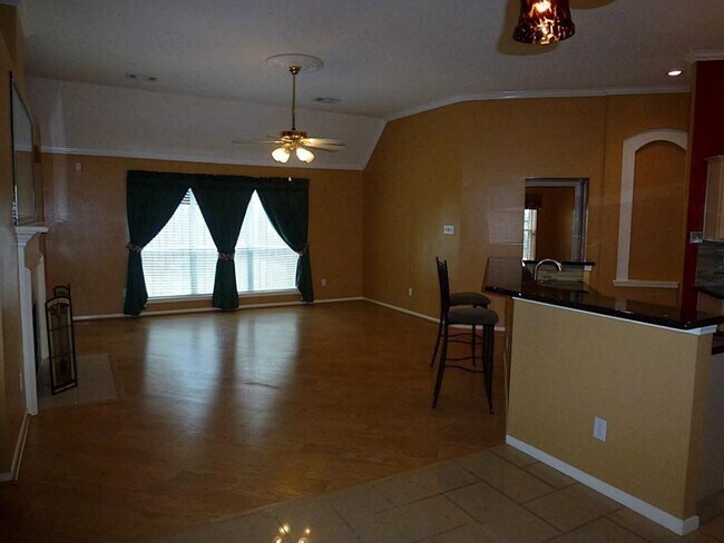 Building Photo - 7011 Maidstone Dr