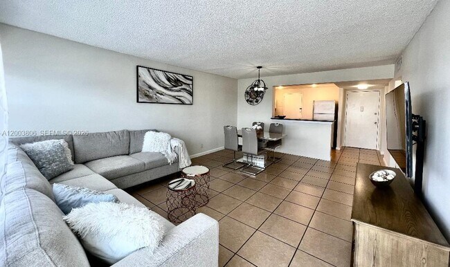 Foto del edificio - 401 Golden Isles Dr