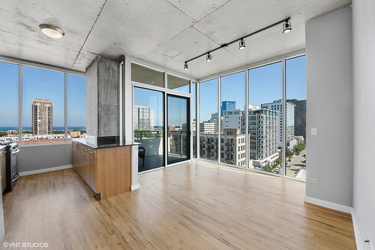 Foto principal - 1720 S Michigan Ave