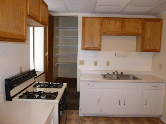 Building Photo - 1206 Summer St