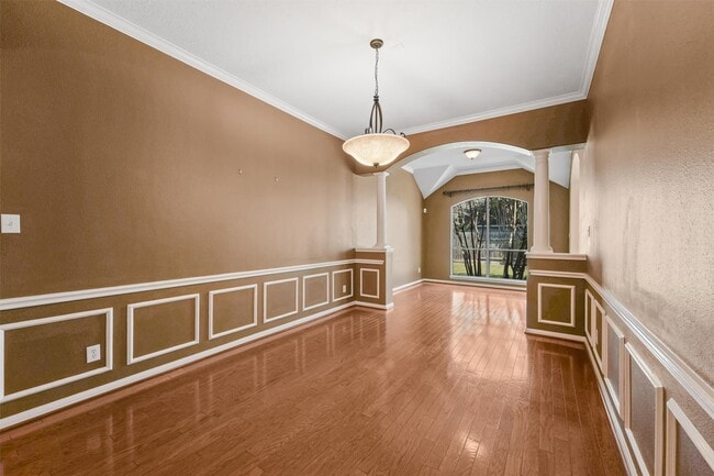 Building Photo - 6803 Rhodes Ct