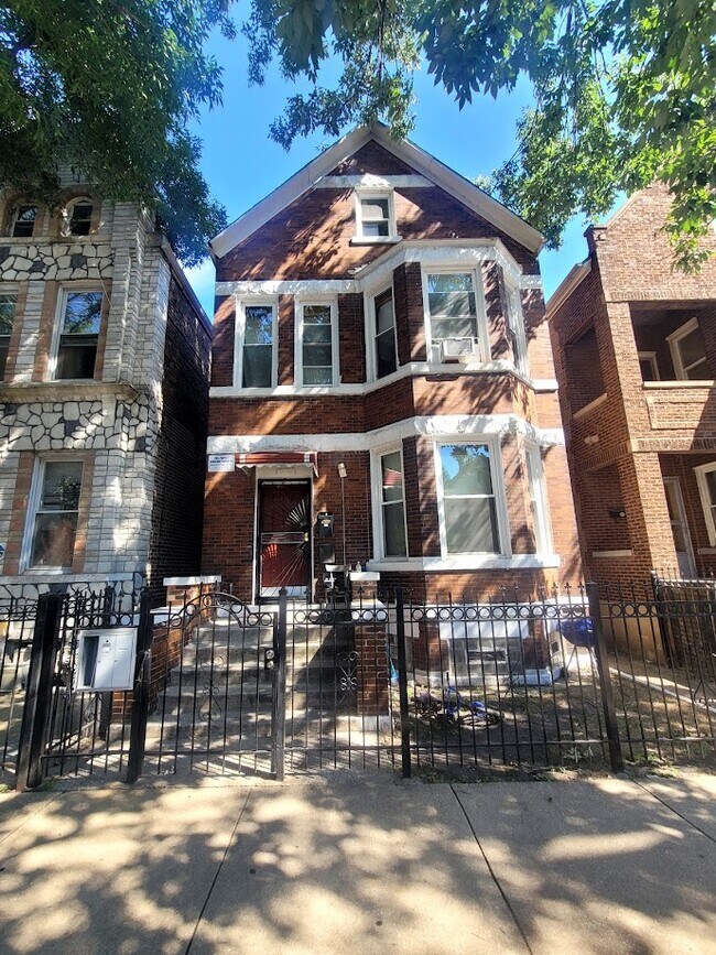 Foto del edificio - 8313 S Brandon Ave