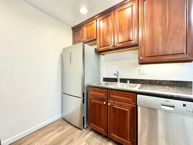 Foto del edificio - Beautiful 1Bd/1Ba Unit With An Upgraded Ba...