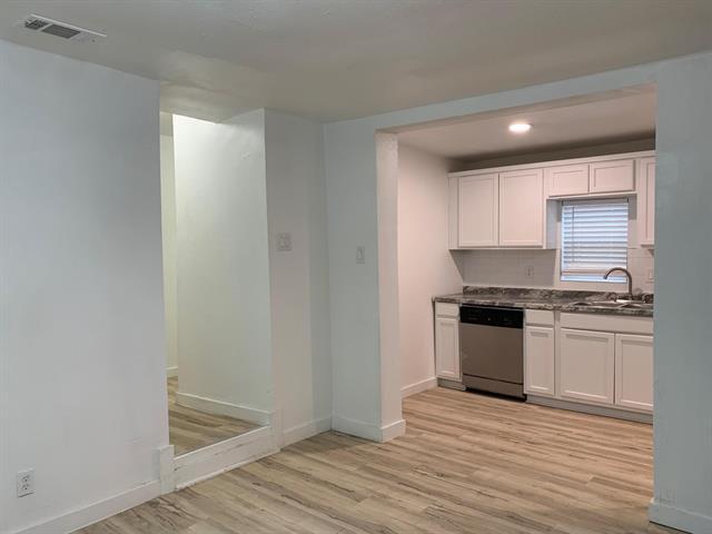 Foto del edificio - 1046 W Collins St