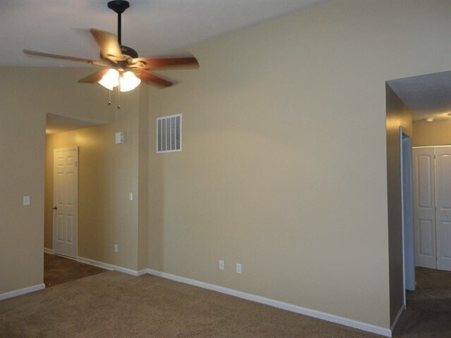 Building Photo - 826 Sunvista Drive