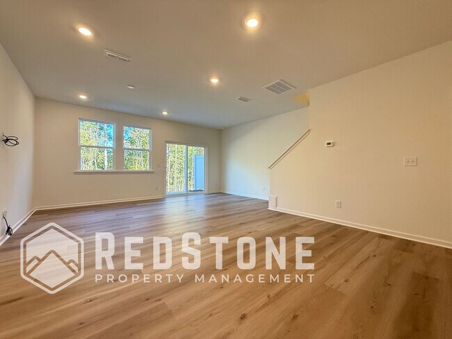 Foto del edificio - 194 Parker Ln