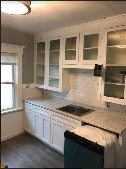 Primary Photo - 215 Stevenson St