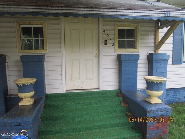 Foto del edificio - 4048 Kemper Ave