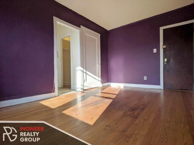 Building Photo - 0 bedroom in CHICAGO IL 60647
