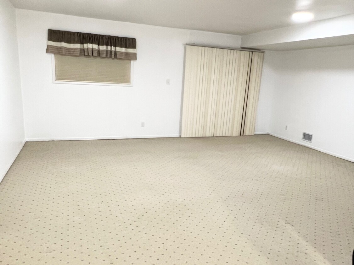 Foto principal - 486 Leverett Ave