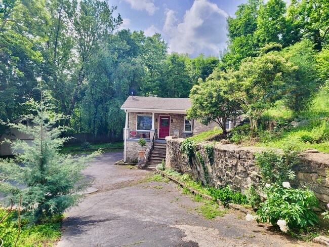 Foto del edificio - 952 Kinzley Ct