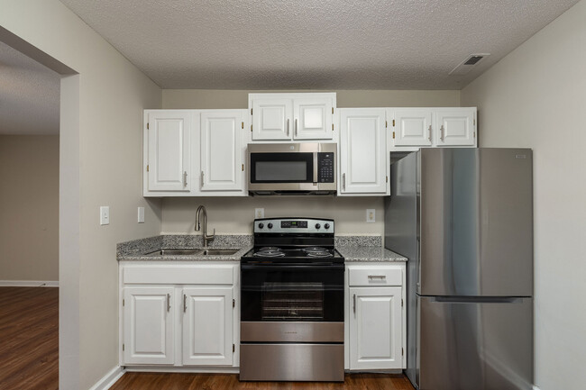 1 Bedroom Kitchen - Axis on Roan