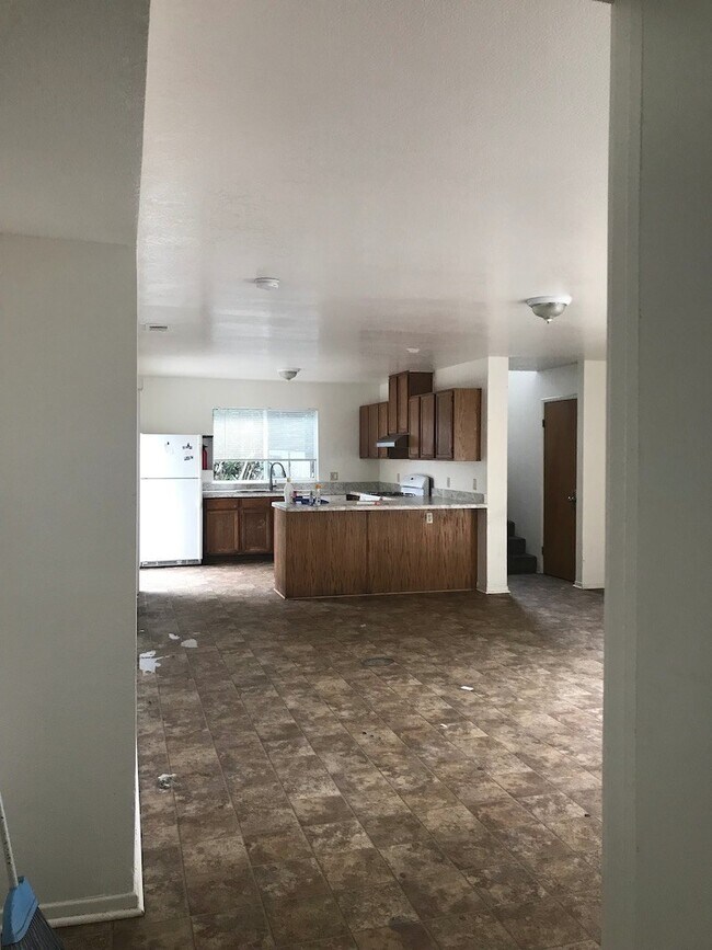 Foto del edificio - 6767 Abrego Rd