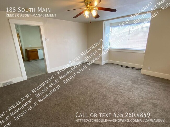 Foto del edificio - 3 Bedroom 1 Bathroom Single Family Home In...