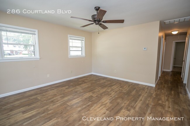 Building Photo - Updated Eastlake Ranch