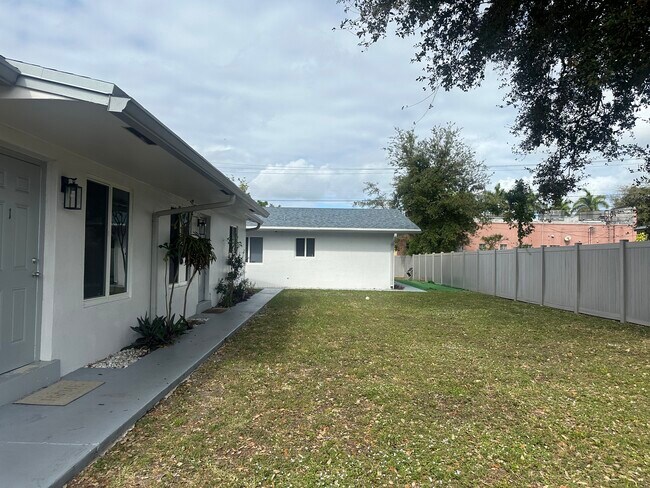 Foto del edificio - 6109 SW 30th St