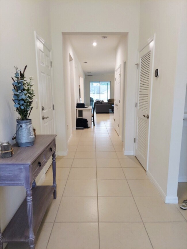 Foto del edificio - 2500 Avian Loop