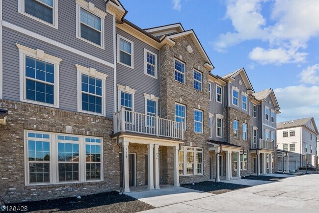 Building Photo - 1038 Station Rd