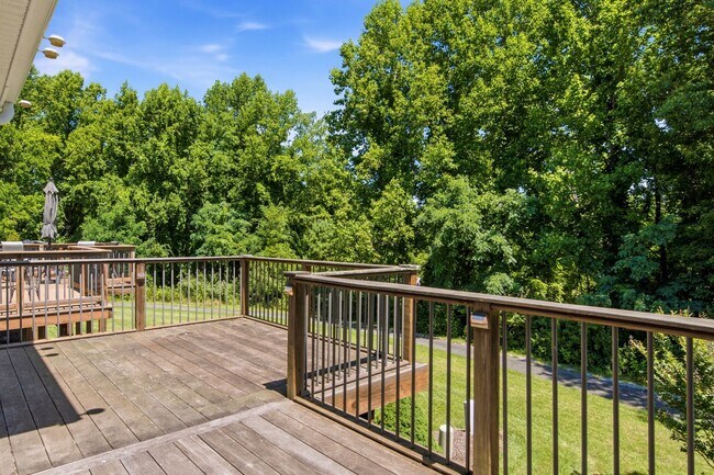 Foto del edificio - 2645 Blossom Trail E