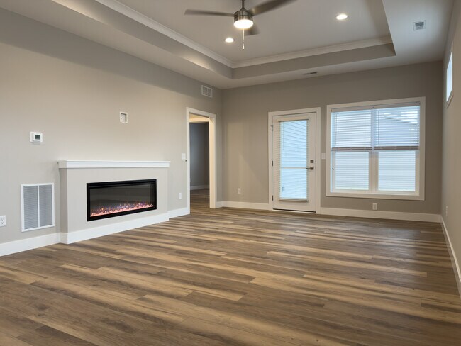 Building Photo - 4502 Legends Dr