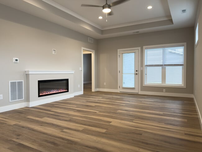 Foto del edificio - 4502 Legends Dr