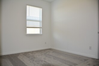 Building Photo - 18226 Norwood Groves Dr