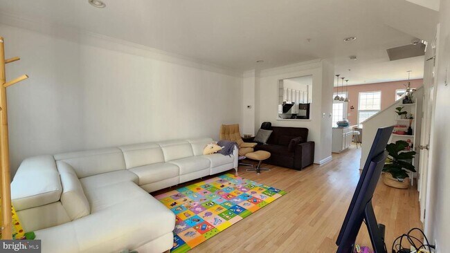 Foto del edificio - 124 Golden Ash Way