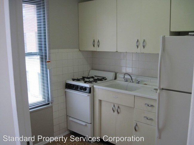 Foto del edificio - 2555 W Fitch Ave