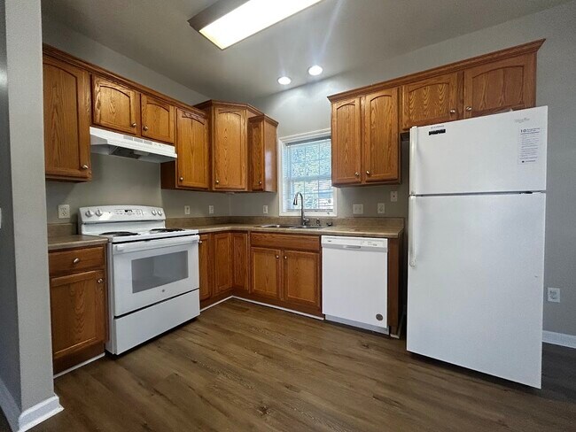 Foto del edificio - 1501 McPherson Dr