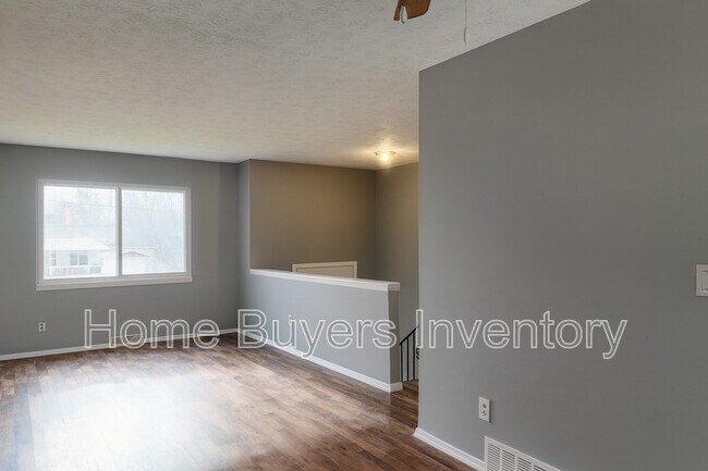 Foto del edificio - 536 Hyatt Ave