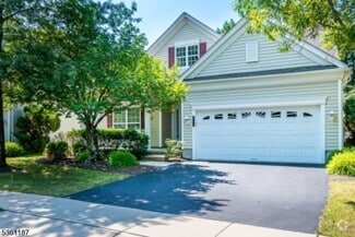 Building Photo - 233 Knollcrest Ct
