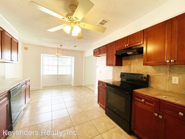 Building Photo - 4 br, 2 bath House - 16405 Patton Ave.