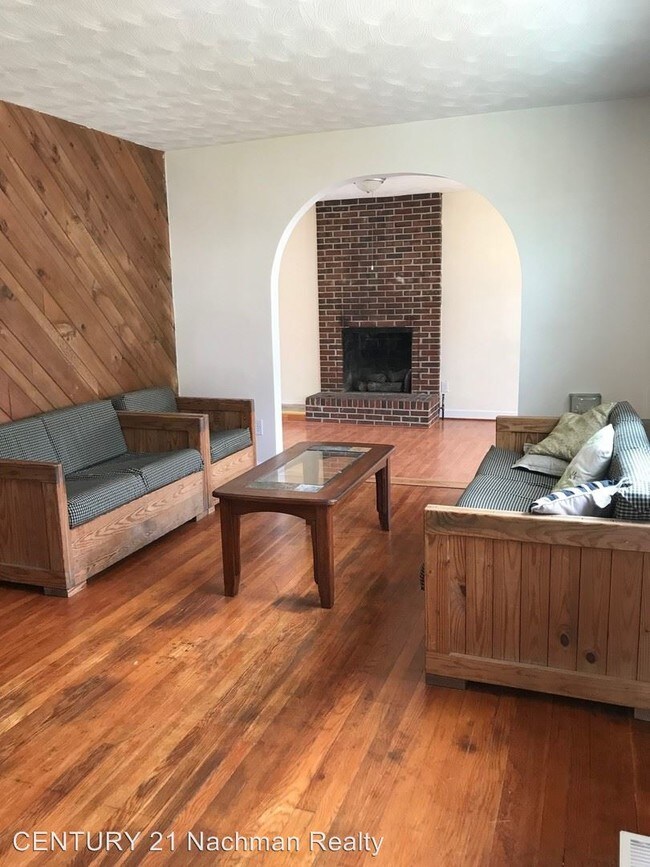 Foto del edificio - 3 br, 2 bath House - 103 Prince William Road