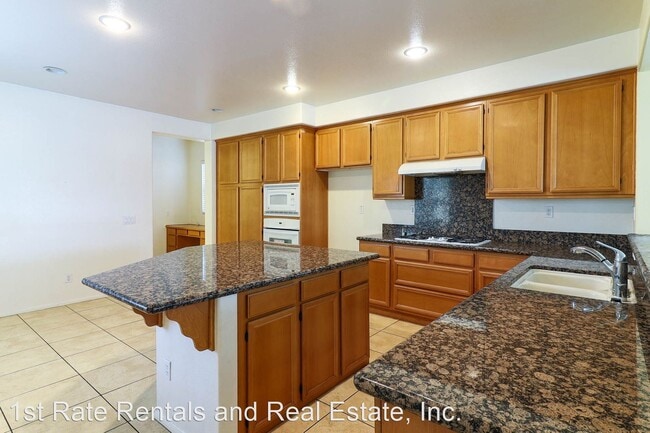 Building Photo - 5 br, 3 bath House - 25447 Chipman Hill Ct