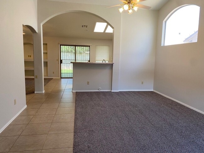 Building Photo - 2292 E Stottler Dr